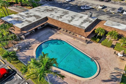 Купить кондоминиум в Дейви, Флорида 2 спальни, 72.65м2, № 1976514 - фото 4