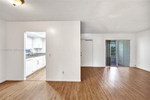 Купить кондоминиум в Дейви, Флорида 2 спальни, 72.65м2, № 1976514 - фото 16