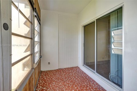 Купить кондоминиум в Дейви, Флорида 2 спальни, 72.65м2, № 1976514 - фото 13