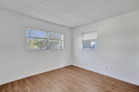 Купить кондоминиум в Дейви, Флорида 2 спальни, 72.65м2, № 1976514 - фото 30