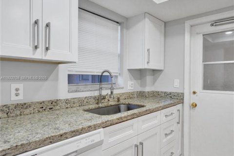 Купить кондоминиум в Дейви, Флорида 2 спальни, 72.65м2, № 1976514 - фото 22