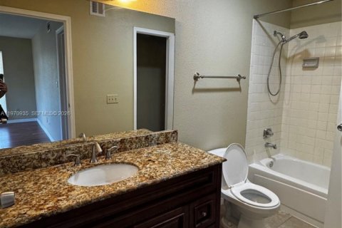 Apartment in Coral Springs, Florida 1 bedroom, 88.26 sq.m. № 2041174 - photo 13