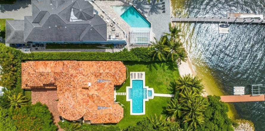 Villa ou maison à Lantana, Floride 5 chambres, 557.41 m2 № 927672
