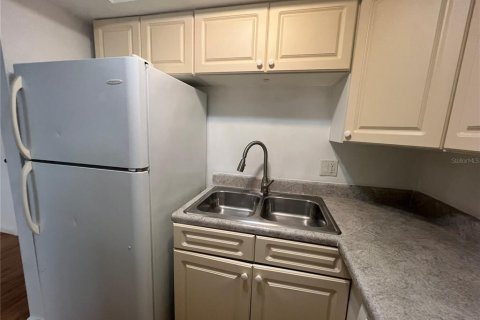 Condominio en alquiler en Punta Gorda, Florida, 2 dormitorios, 86.58 m2 № 1915820 - foto 6