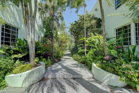 Copropriété à vendre à Miami Beach, Floride: 1 chambre, 50.17 m2 № 1729636 - photo 2