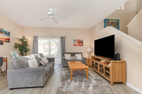 Condo in Davenport, Florida, 4 bedrooms  № 1680430 - photo 8