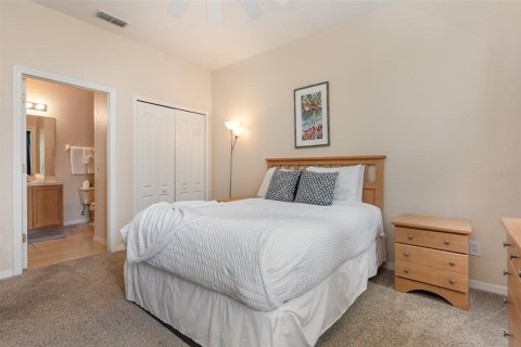 Condo in Davenport, Florida, 4 bedrooms  № 1680430 - photo 15