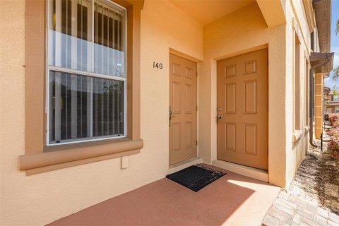 Condo in Davenport, Florida, 4 bedrooms  № 1680430 - photo 4