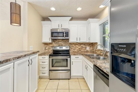 Villa ou maison à vendre à Bradenton, Floride: 2 chambres, 93.83 m2 № 2216345 - photo 16