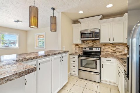 Villa ou maison à vendre à Bradenton, Floride: 2 chambres, 93.83 m2 № 2216345 - photo 15