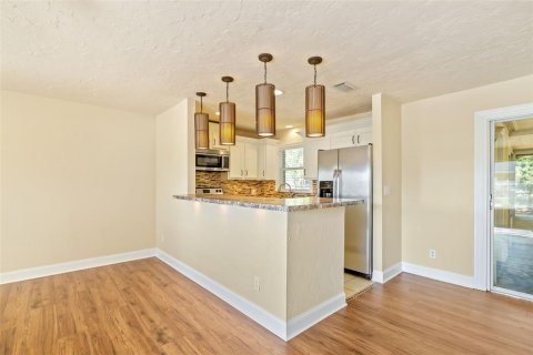 Villa ou maison à vendre à Bradenton, Floride: 2 chambres, 93.83 m2 № 2216345 - photo 18