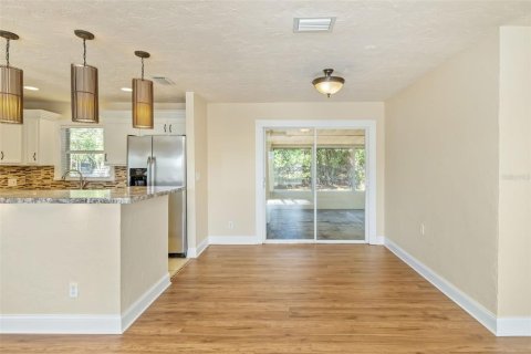 Villa ou maison à vendre à Bradenton, Floride: 2 chambres, 93.83 m2 № 2216345 - photo 20
