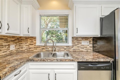 Villa ou maison à vendre à Bradenton, Floride: 2 chambres, 93.83 m2 № 2216345 - photo 17