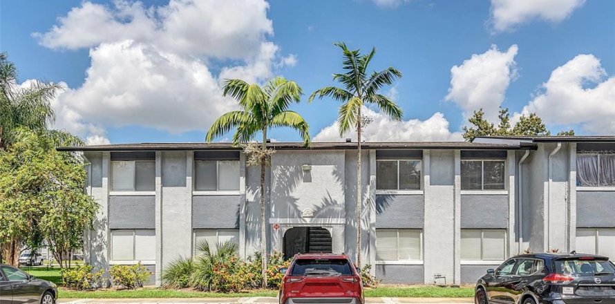 Condominio en Orlando, Florida, 2 dormitorios  № 1580392
