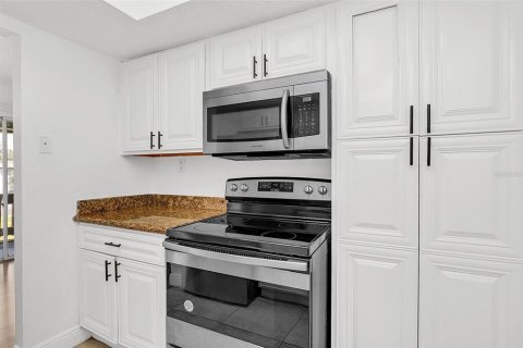 Condominio en venta en Orlando, Florida, 2 dormitorios, 90.67 m2 № 1580392 - foto 7