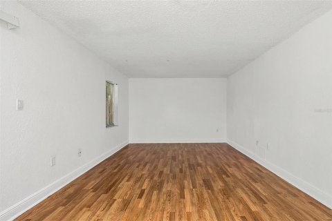 Condominio en venta en Orlando, Florida, 2 dormitorios, 90.67 m2 № 1580392 - foto 2