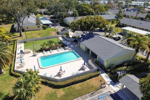 House in Clearwater, Florida 2 bedrooms, 86.86 sq.m. № 2099003 - photo 13
