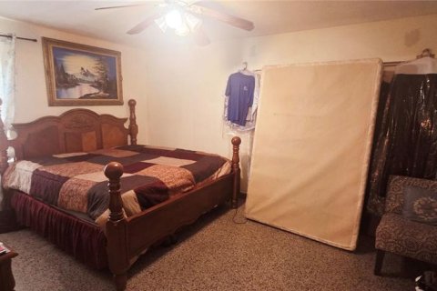 House in Orlando, Florida 7 bedrooms, 174.28 sq.m. № 2299473 - photo 4