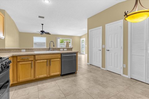 Casa en venta en The Villages, Florida, 2 dormitorios, 107.4 m2 № 1903754 - foto 10