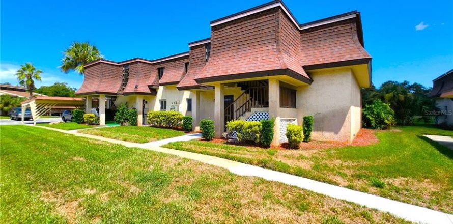 Condo in New Port Richey, Florida, 2 bedrooms  № 1886950