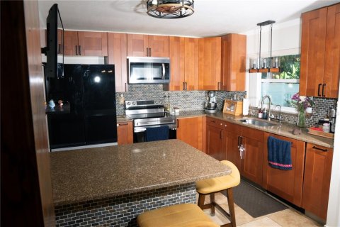Villa ou maison à vendre à Pinellas Park, Floride: 3 chambres, 146.41 m2 № 2109103 - photo 8