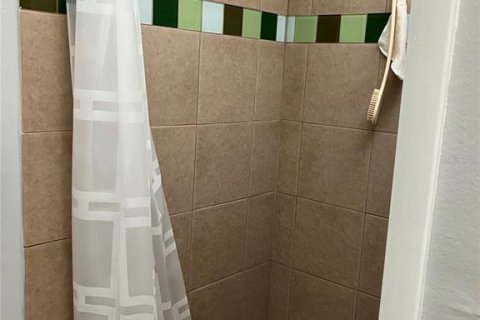 Condominio en alquiler en Temple Terrace, Florida, 2 dormitorios, 89.19 m2 № 1912049 - foto 25