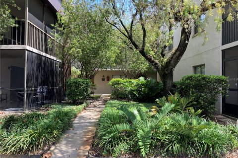 Condominio en alquiler en Temple Terrace, Florida, 2 dormitorios, 89.19 m2 № 1912049 - foto 3