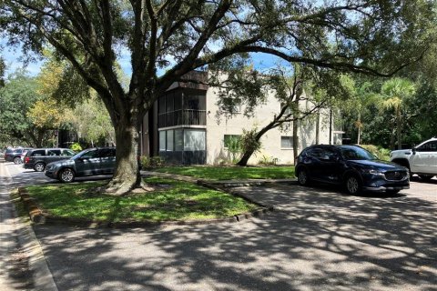 Condominio en alquiler en Temple Terrace, Florida, 2 dormitorios, 89.19 m2 № 1912049 - foto 1