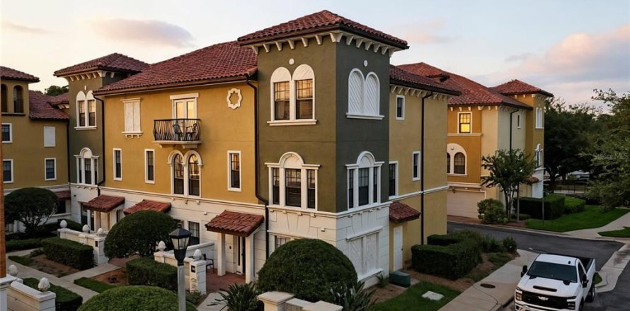 Touwnhouse à Lake Mary, Floride 4 chambres, 198.07 m2 № 1899433