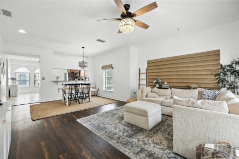 Touwnhouse à vendre à Lake Mary, Floride: 4 chambres, 198.07 m2 № 1899433 - photo 12