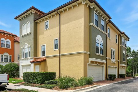 Touwnhouse à vendre à Lake Mary, Floride: 4 chambres, 198.07 m2 № 1899433 - photo 8