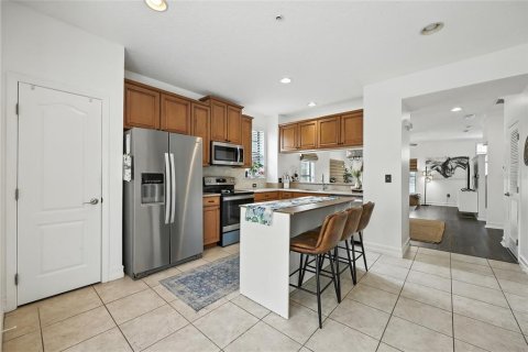 Touwnhouse à vendre à Lake Mary, Floride: 4 chambres, 198.07 m2 № 1899433 - photo 19