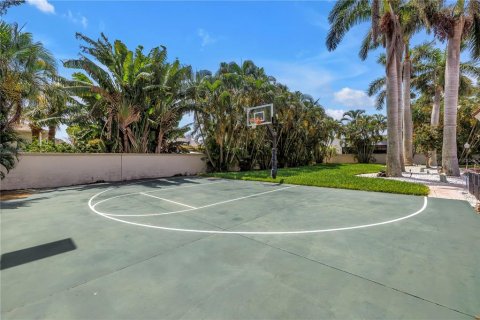 Villa ou maison à vendre à Saint Petersburg, Floride: 6 chambres, 570.42 m2 № 2130373 - photo 6