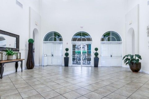 Copropriété à louer à Miami, Floride: 2 chambres, 112.04 m2 № 2063540 - photo 21