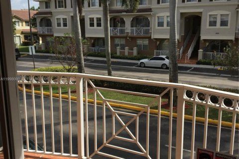 Copropriété à louer à Miami, Floride: 2 chambres, 112.04 m2 № 2063540 - photo 15