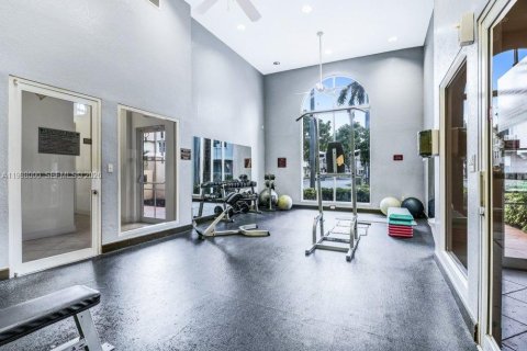 Copropriété à louer à Miami, Floride: 2 chambres, 112.04 m2 № 2063540 - photo 19
