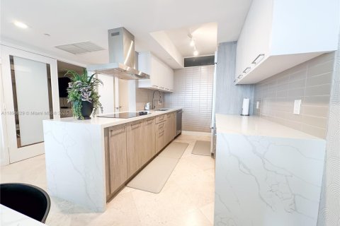 Снять в аренду квартиру в Халландейл-Бич, Флорида 3 спальни, 145.95м2, № 1948332 - фото 9