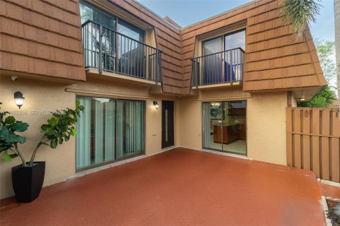 Villa ou maison à vendre à Cooper City, Floride: 2 chambres, 117.43 m2 № 2017429 - photo 24