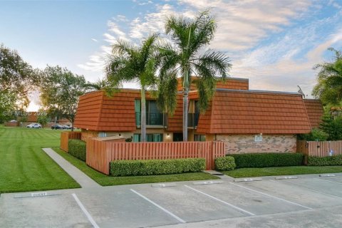 Villa ou maison à Cooper City, Floride 2 chambres, 117.43 m2 № 2017429