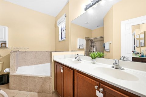 Touwnhouse à vendre à Homestead, Floride: 3 chambres, 158.49 m2 № 2078790 - photo 15