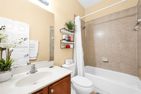 Touwnhouse à vendre à Homestead, Floride: 3 chambres, 158.49 m2 № 2078790 - photo 23