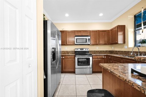 Touwnhouse à vendre à Homestead, Floride: 3 chambres, 158.49 m2 № 2078790 - photo 6