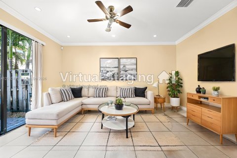 Touwnhouse à vendre à Homestead, Floride: 3 chambres, 158.49 m2 № 2078790 - photo 8