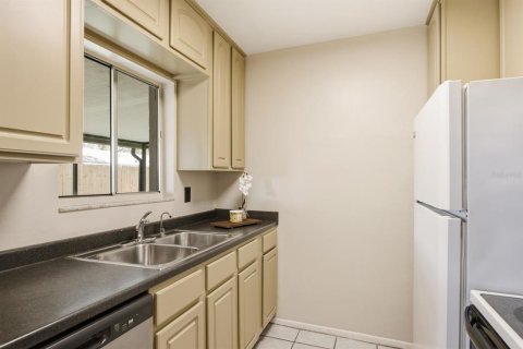 House in Oldsmar, Florida 3 bedrooms, 110.55 sq.m. № 2126104 - photo 15