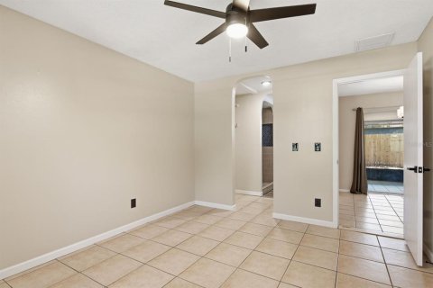 House in Oldsmar, Florida 3 bedrooms, 110.55 sq.m. № 2126104 - photo 18