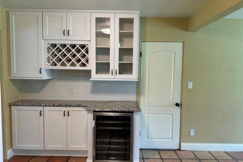 Снять в аренду виллу или дом в Винтер-Парк, Флорида 3 спальни, 107.02м2, № 1785582 - фото 5