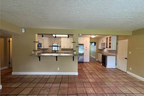 Снять в аренду виллу или дом в Винтер-Парк, Флорида 3 спальни, 107.02м2, № 1785582 - фото 9