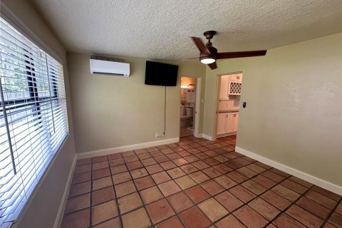 Снять в аренду виллу или дом в Винтер-Парк, Флорида 3 спальни, 107.02м2, № 1785582 - фото 11