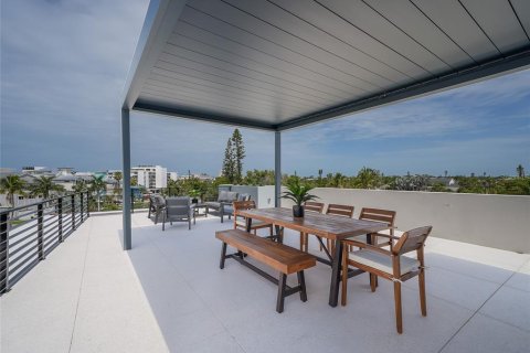 House in Sarasota, Florida 5 bedrooms, 389.35 sq.m. № 2226024 - photo 8