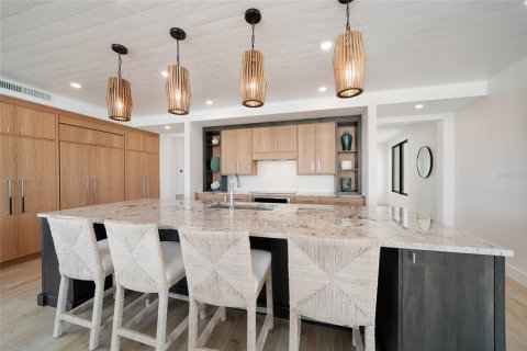 House in Sarasota, Florida 5 bedrooms, 389.35 sq.m. № 2226024 - photo 22